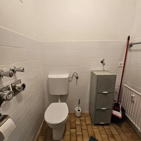 1-zimmer In Zentraler Lage Apartmán