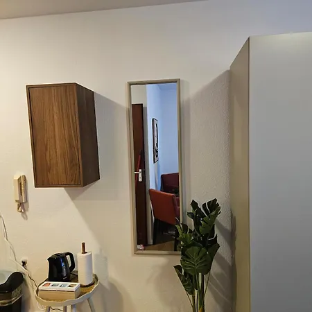 1-zimmer In Zentraler Lage Apartmán