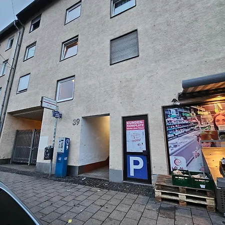 1-zimmer In Zentraler Lage Lejlighed